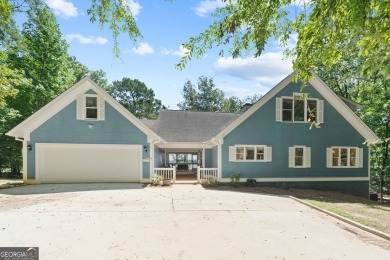 Lake Home For Sale in Eatonton, Georgia