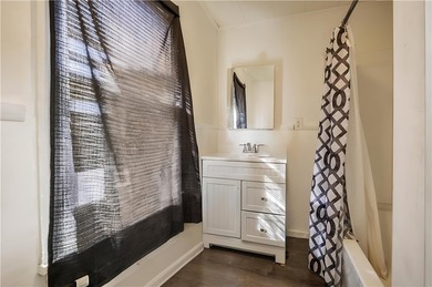 Opportunity knocks! Spacious duplex featuring two 3-bedroom - photo 9