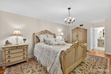 Custom built 5-bedroom Center Hall Colonial in one of East - photo 24