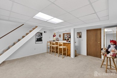 Custom built 5-bedroom Center Hall Colonial in one of East - photo 31