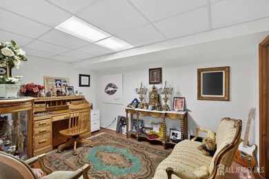 Custom built 5-bedroom Center Hall Colonial in one of East - photo 34