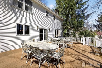 Custom built 5-bedroom Center Hall Colonial in one of East - photo 38