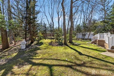 Custom built 5-bedroom Center Hall Colonial in one of East - photo 41