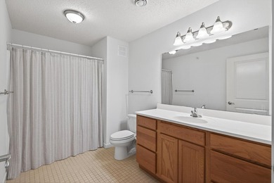 Beautifully updated condo in the heart of the highly - photo 14