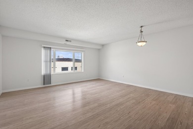 Beautifully updated condo in the heart of the highly - photo 30
