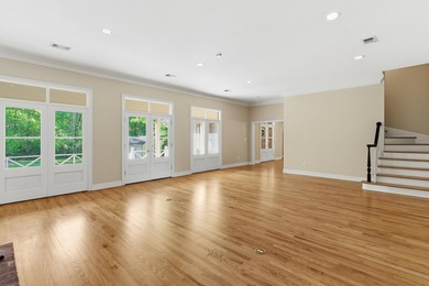 Stunning, custom built home located in a hidden gem of a - photo 12