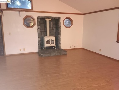 Price Just Reduced!! Discover Unmatched Space and Seclusion on 1 - photo 22