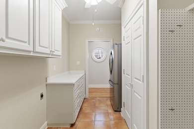 Stunning, custom built home located in a hidden gem of a - photo 23