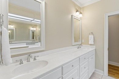 Stunning, custom built home located in a hidden gem of a - photo 35