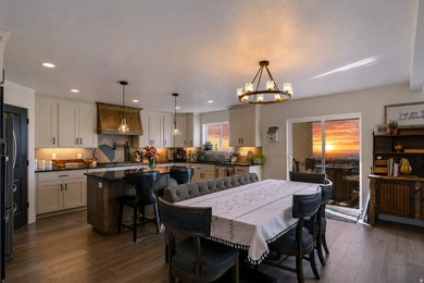 Price just lowered! Motivated sellers! Appraised well above the - photo 6