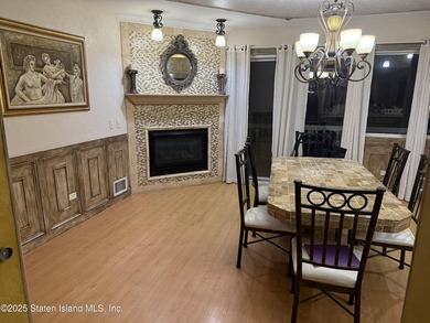 Welcome to this spacious 3-bedroom home offering multiple levels - photo 17