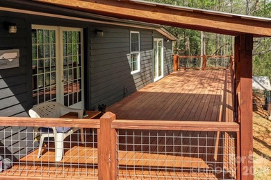 GENTLEMAN'S FARM NEAR LAKE LURE! Located just 10 minutes from - photo 7