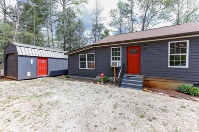GENTLEMAN'S FARM NEAR LAKE LURE! Located just 10 minutes from - photo 8