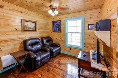 GENTLEMAN'S FARM NEAR LAKE LURE! Located just 10 minutes from - photo 9