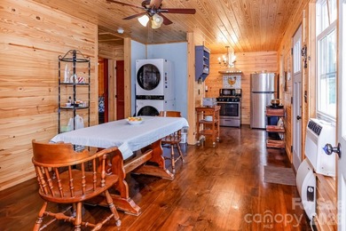 GENTLEMAN'S FARM NEAR LAKE LURE! Located just 10 minutes from - photo 10
