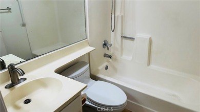 Ground-floor condo located in a desirable, gated 55+ community - photo 14