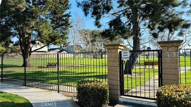 Ground-floor condo located in a desirable, gated 55+ community - photo 18