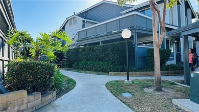 Ground-floor condo located in a desirable, gated 55+ community - photo 23