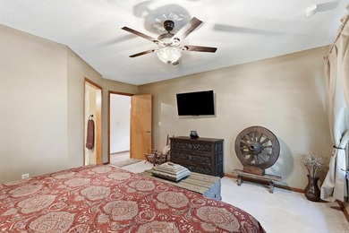 Nestled on three private lots overlooking Mountain Ranch Golf - photo 26