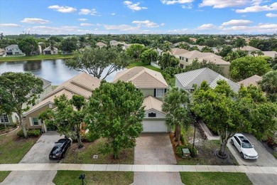 Welcome home to this beautifully maintained two-story lakefront - photo 29
