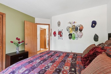 Nestled on three private lots overlooking Mountain Ranch Golf - photo 33