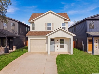 **OPEN HOUSE 7/19 11AM-1PM**Experience elevated living in this - photo 3