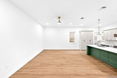 **OPEN HOUSE 7/19 11AM-1PM**Experience elevated living in this - photo 9