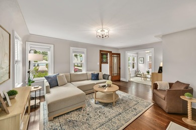 Welcome to 912 E Meadow! This timeless colonial is filled with - photo 7