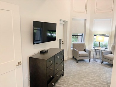 PREMIUM BUILDING 3 | RARE 14-FOOT CEILINGS | ELEVATOR-FREE - photo 12