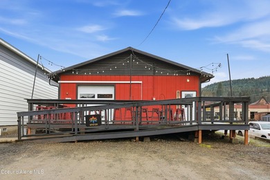 A Local Favorite ''The Grapple'' has built its reputation on - photo 4