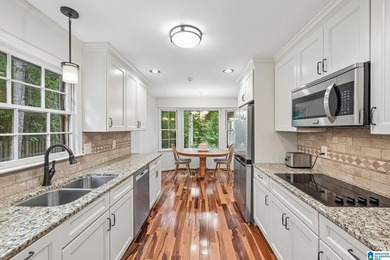 Welcome to this beautifully maintained full-brick 5-bedroom - photo 12
