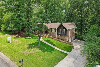 Welcome to this beautifully maintained full-brick 5-bedroom - photo 28