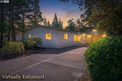Upon entering this well-maintained home, with its recent updates - photo 2