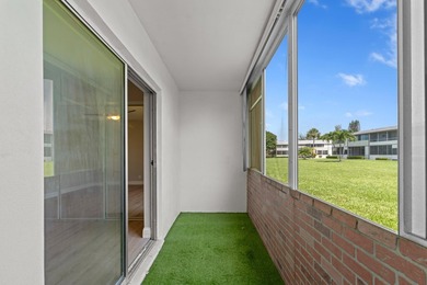 Rarely available and beautifully renovated from top to bottom - photo 11