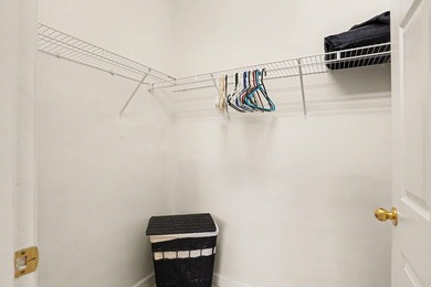 Welcome to this bright and beachy 2-bedroom, 2-bath end-unit - photo 17