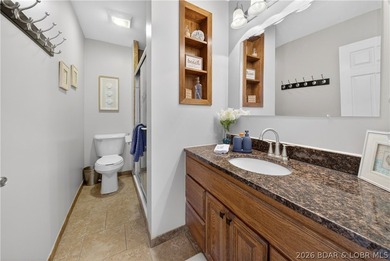 Fresh, clean & updated 2-level condo in the highly desirable - photo 20