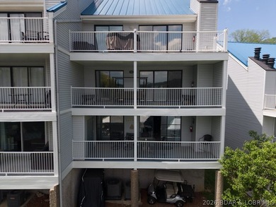 Fresh, clean & updated 2-level condo in the highly desirable - photo 50
