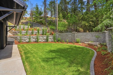 Enjoy one of the Newest Iconic Sanders Beach homes backing up - photo 10