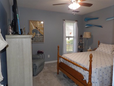 Wake up each morning to beautiful pond and golf course views - photo 22