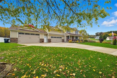 (private lake, pond, creek) Home For Sale in East Palestine Ohio