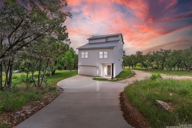 Experience the best of Hill Country lakefront living with this - photo 3