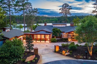 A brief drive from Fairhope, behind the gates of Steelwood, this - photo 1