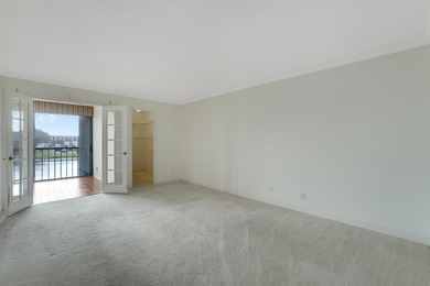 Massive price drop, very motivated Seller, submit all offers! - photo 11