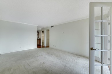 Massive price drop, very motivated Seller, submit all offers! - photo 12