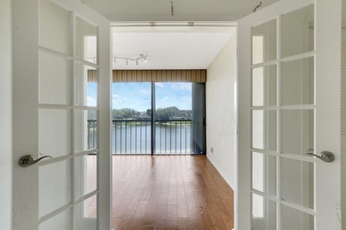Massive price drop, very motivated Seller, submit all offers! - photo 13