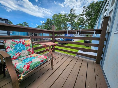 Charming 2BR/1BA Manufactured Home in Crystal Lake - Move-In - photo 15