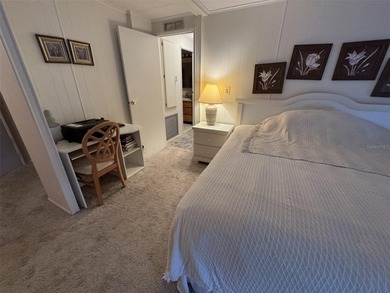 WELCOME HOME!!  Beautifully maintained and upgraded 2 bedroom, 2 - photo 17