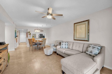 A charming and impeccably maintained two-bedroom, two-bathroom - photo 17