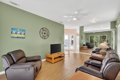 Pool home with a private courtyard design in the gated community - photo 21