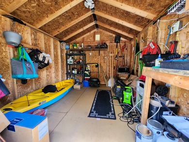 Charming 2BR/1BA Manufactured Home in Crystal Lake - Move-In - photo 25